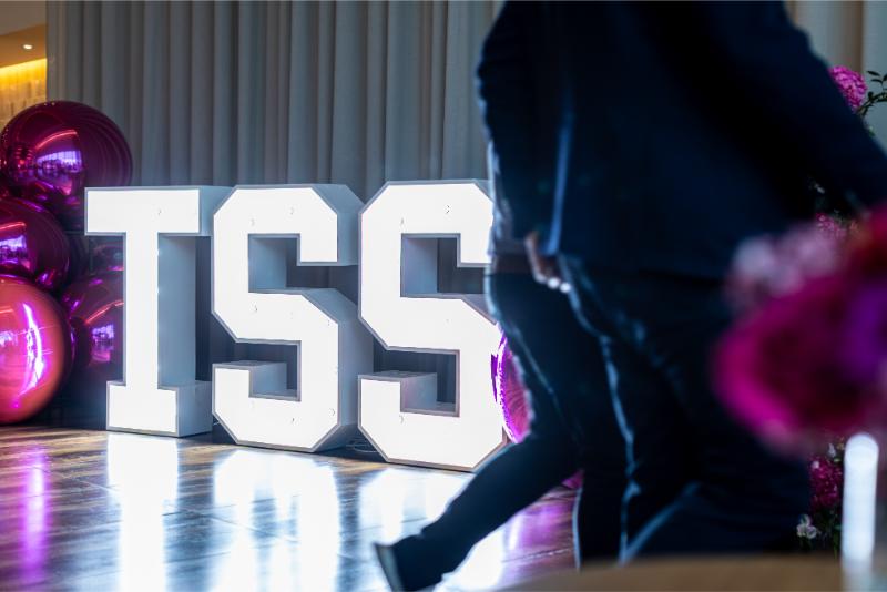 Verlichte TSS-letters op een TSS-event
